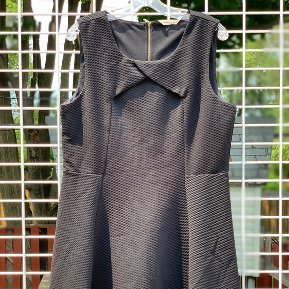 Black A line dress - Picture 1 of 4